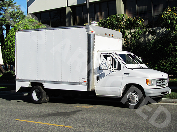 1998 Ford f700 box truck #4